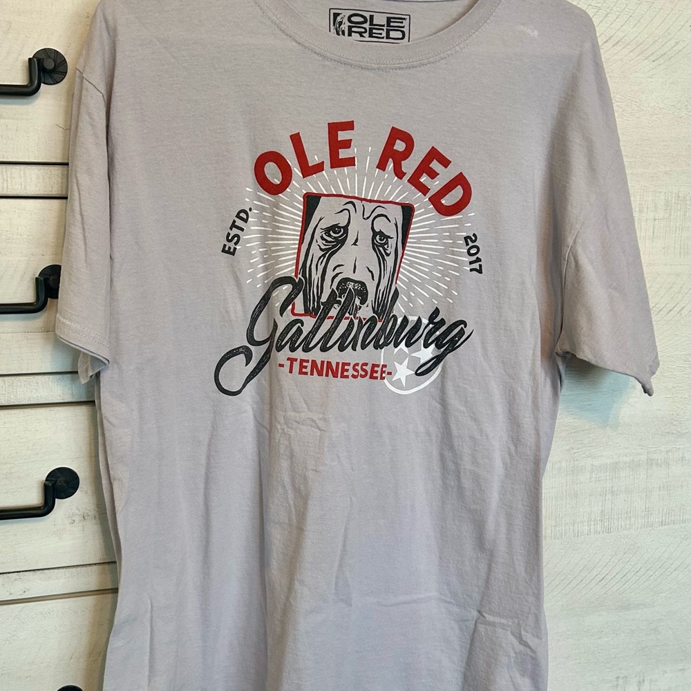 Blake Shelton’s Ole Red Gray Graphic T-Shirt for Men